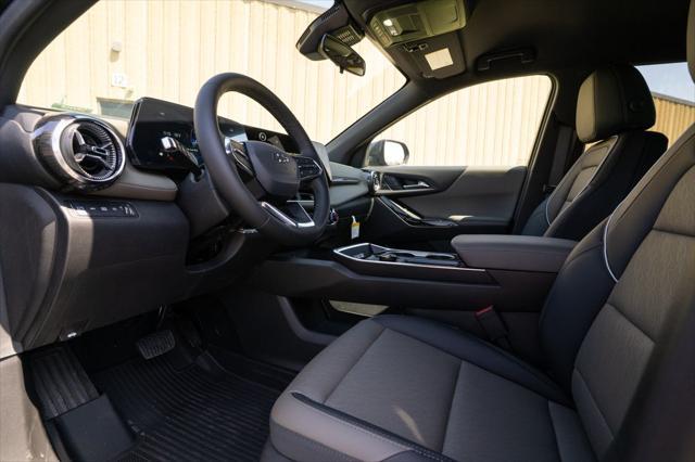new 2026 Chevrolet Equinox car, priced at $33,335