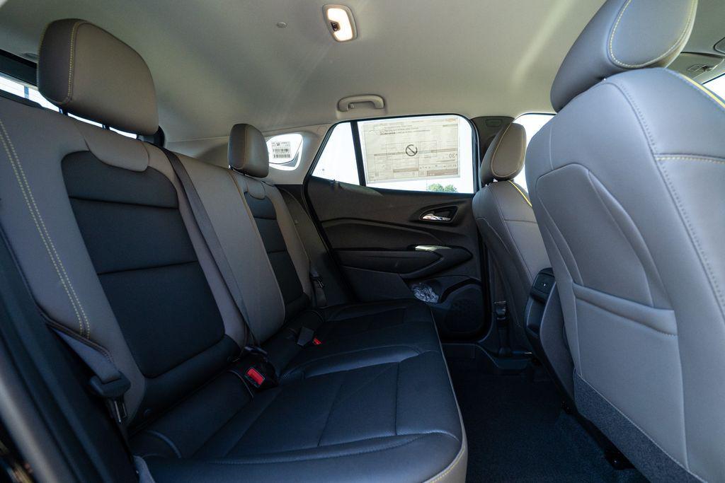 new 2025 Chevrolet Trax car, priced at $25,812