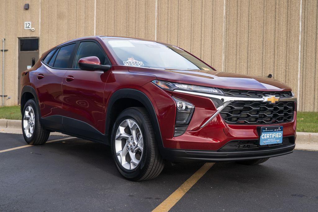used 2025 Chevrolet Trax car, priced at $20,971