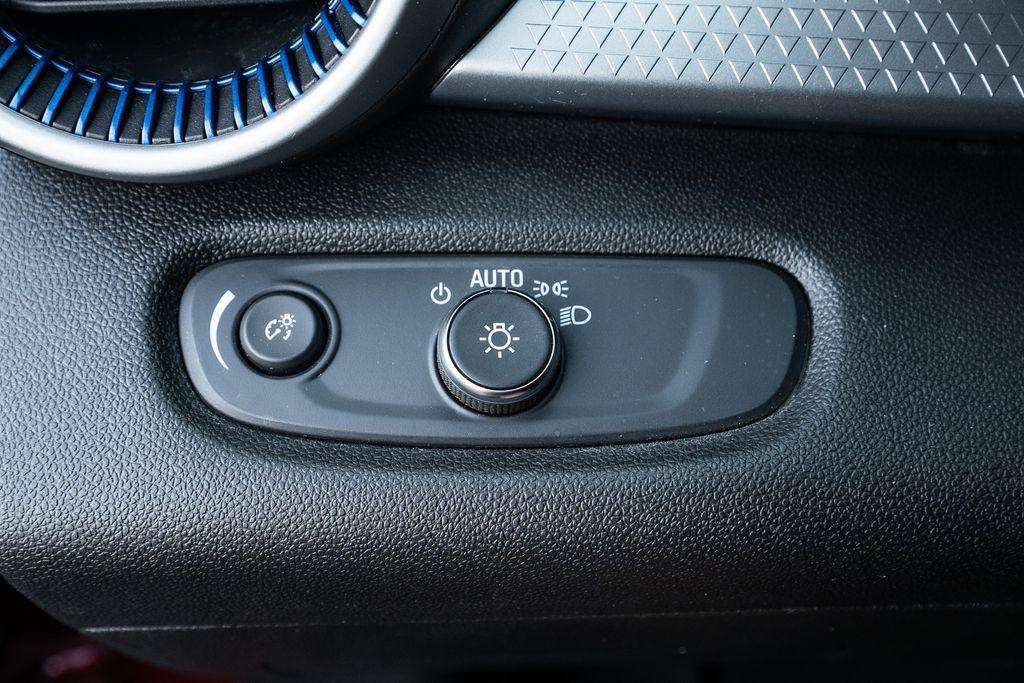 used 2025 Chevrolet Trax car, priced at $20,971