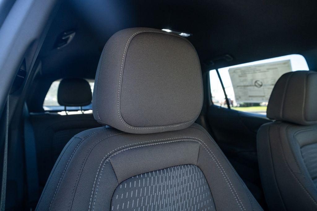 new 2026 Chevrolet Equinox car, priced at $29,985