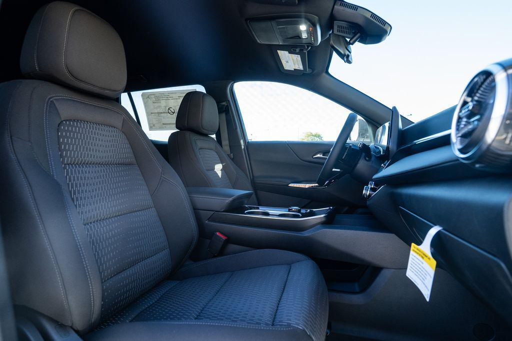 new 2026 Chevrolet Equinox car, priced at $29,985