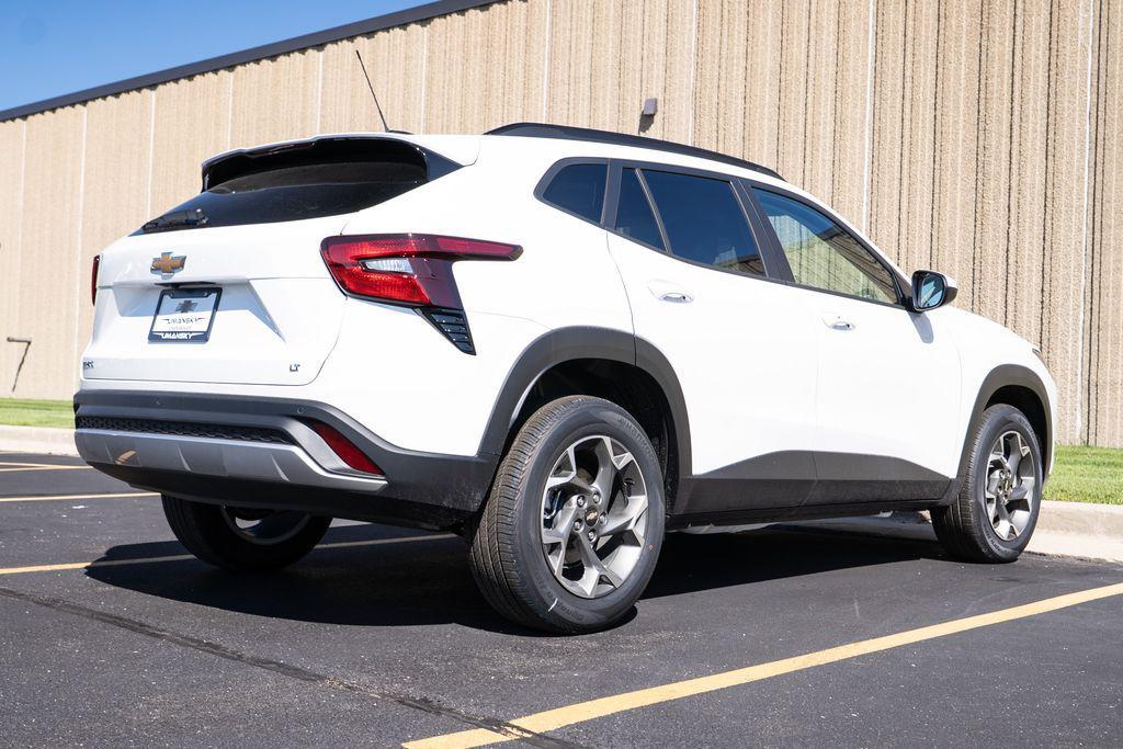 new 2025 Chevrolet Trax car, priced at $24,625