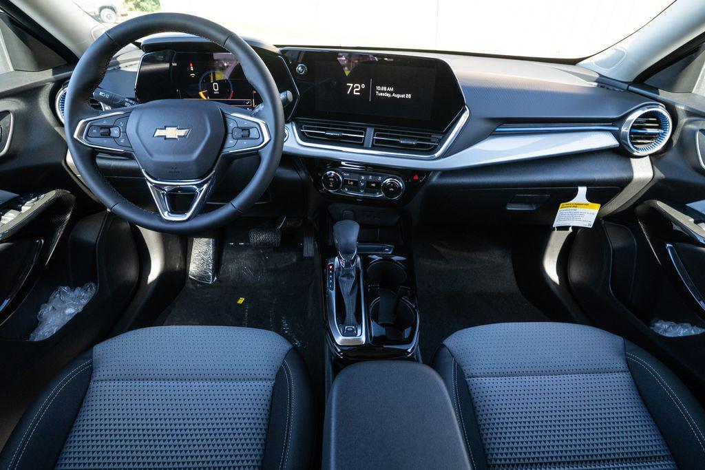 new 2025 Chevrolet Trax car, priced at $24,625