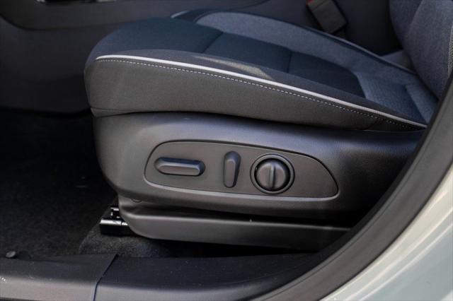 new 2025 Chevrolet TrailBlazer car, priced at $29,678
