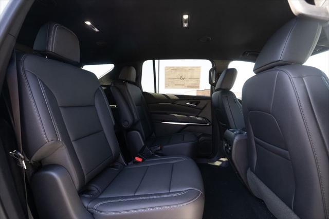 new 2025 Chevrolet Traverse car, priced at $43,907