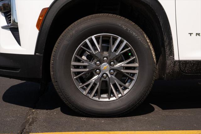 new 2025 Chevrolet Traverse car, priced at $43,907