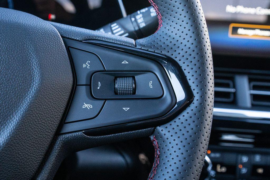 new 2025 Chevrolet Trax car, priced at $24,655