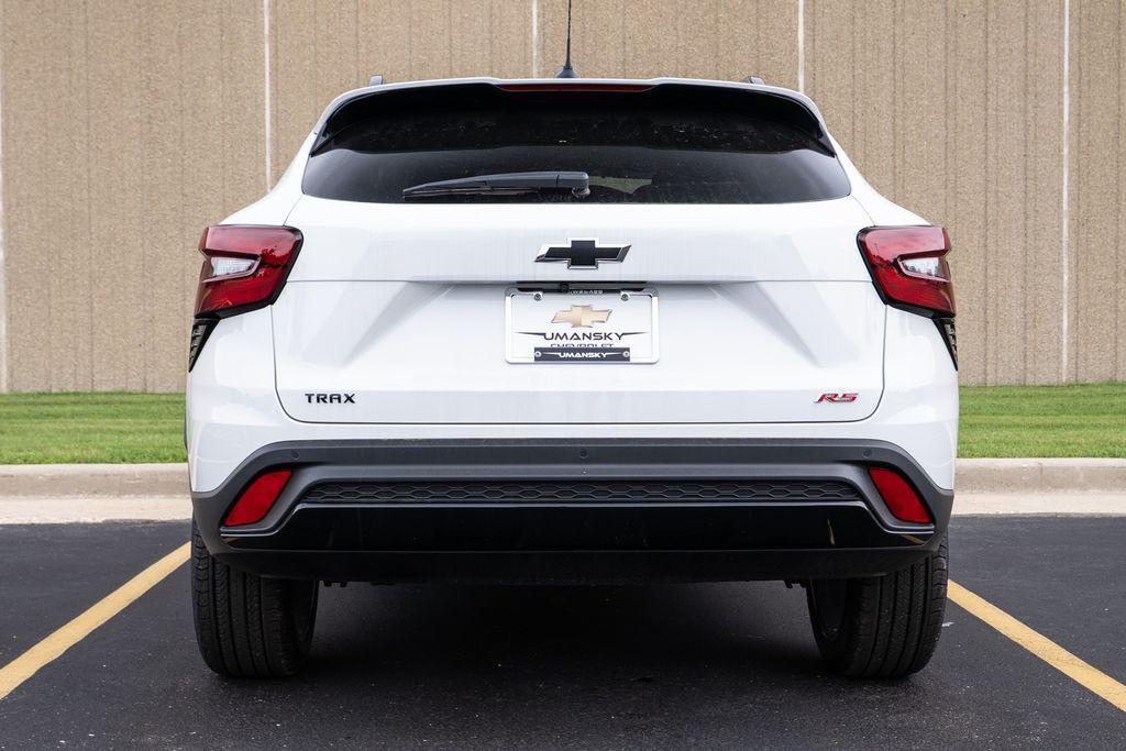 new 2025 Chevrolet Trax car, priced at $25,550