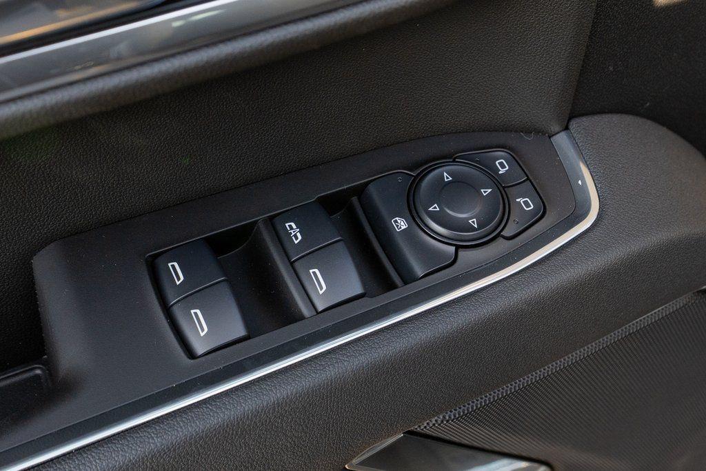 new 2025 Chevrolet Silverado 1500 car, priced at $51,702