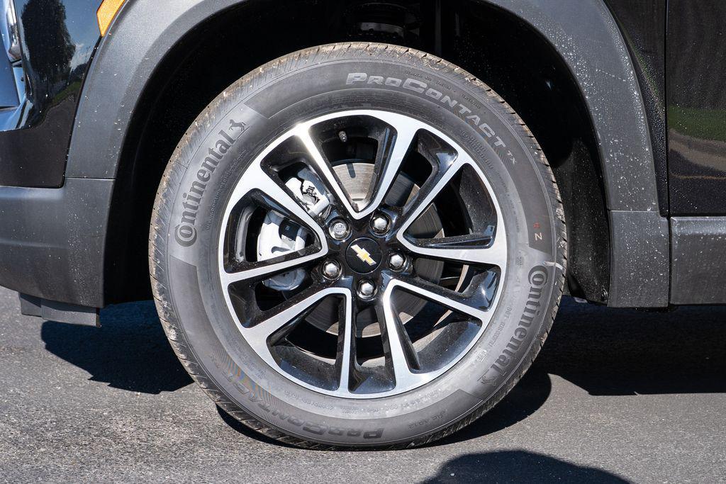 new 2026 Chevrolet TrailBlazer car, priced at $25,558