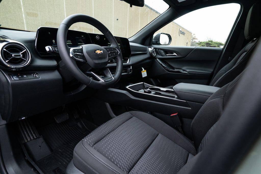 new 2026 Chevrolet Equinox car, priced at $27,715