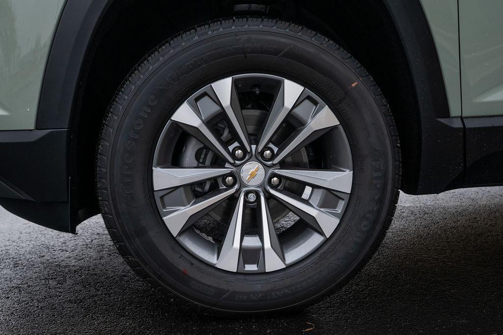 new 2026 Chevrolet Equinox car, priced at $27,715