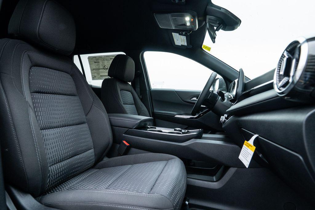 new 2026 Chevrolet Equinox car, priced at $27,715