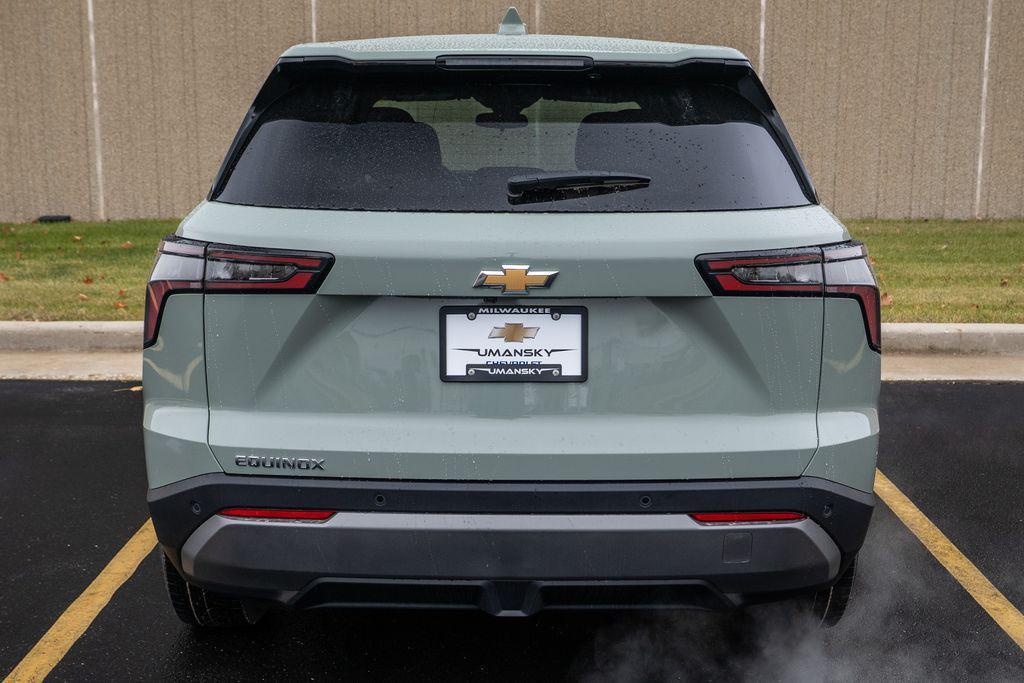 new 2026 Chevrolet Equinox car, priced at $27,715