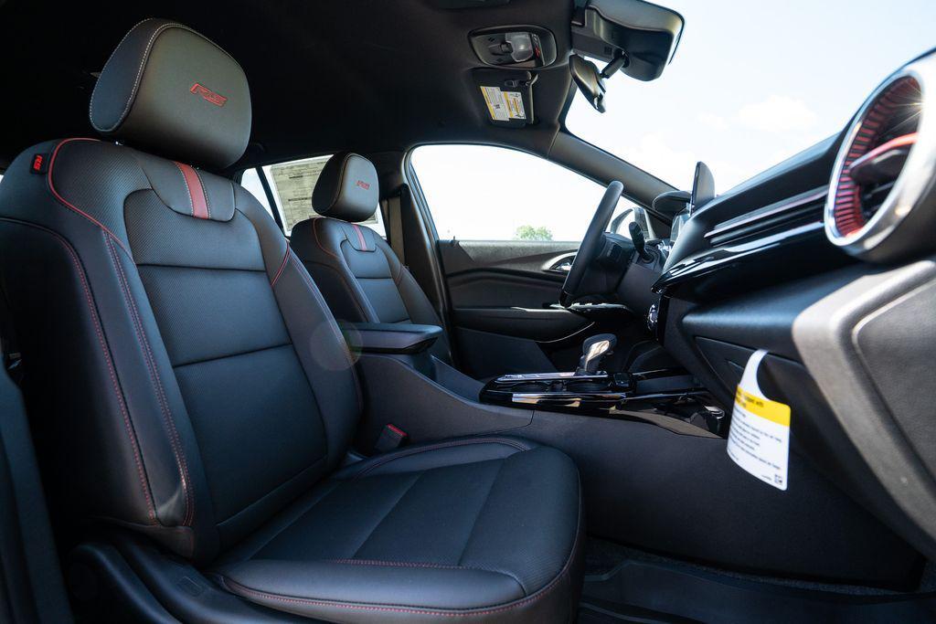 new 2025 Chevrolet Trax car, priced at $26,166