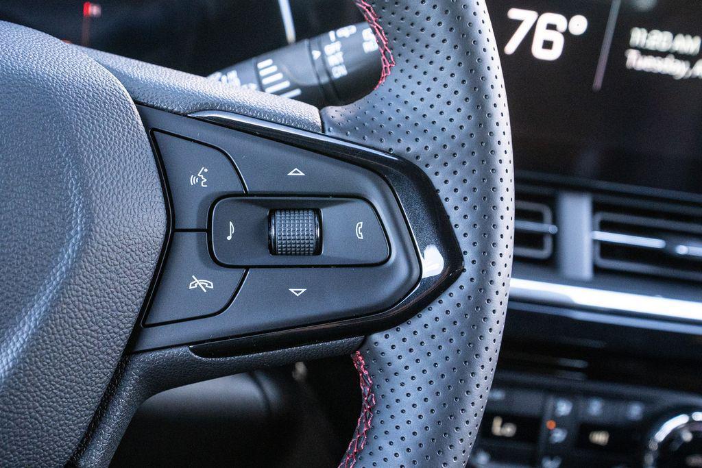 new 2025 Chevrolet Trax car, priced at $26,166