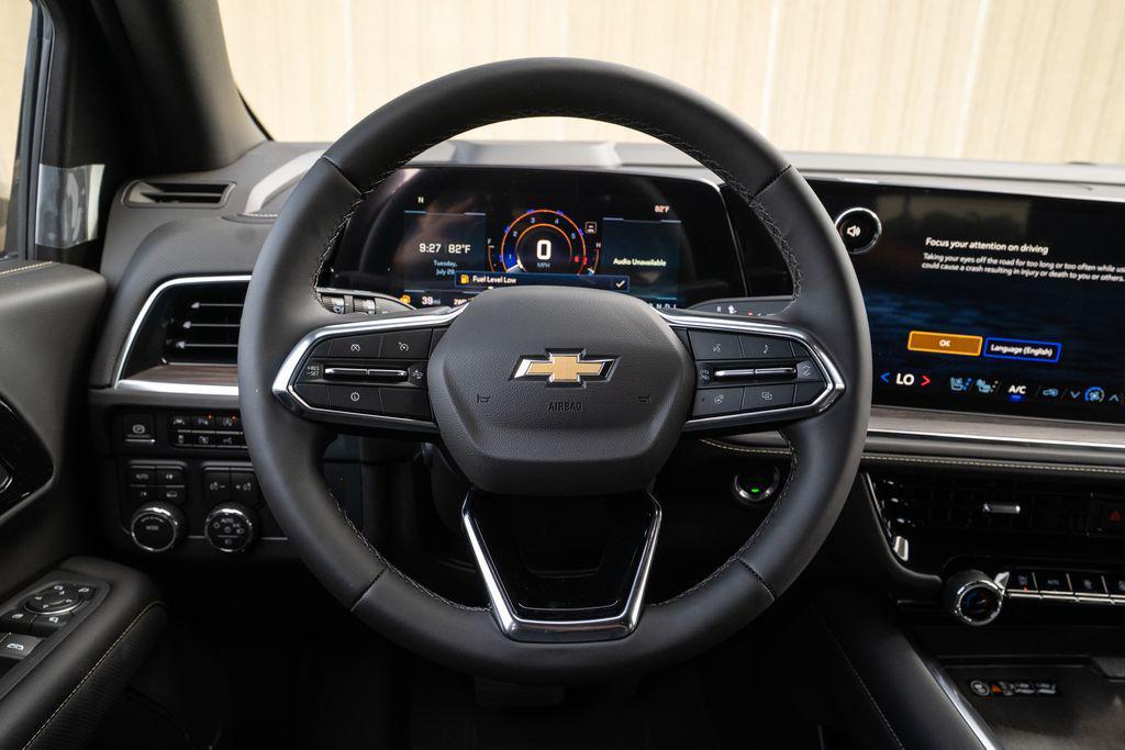 new 2025 Chevrolet Suburban car, priced at $79,571