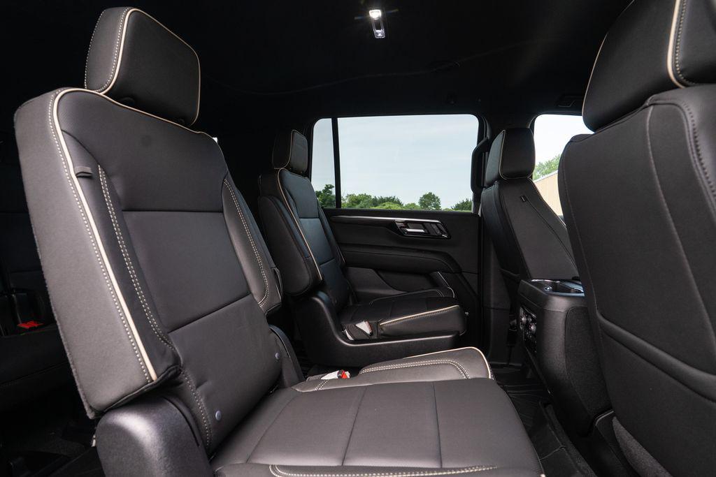 new 2025 Chevrolet Suburban car, priced at $79,571