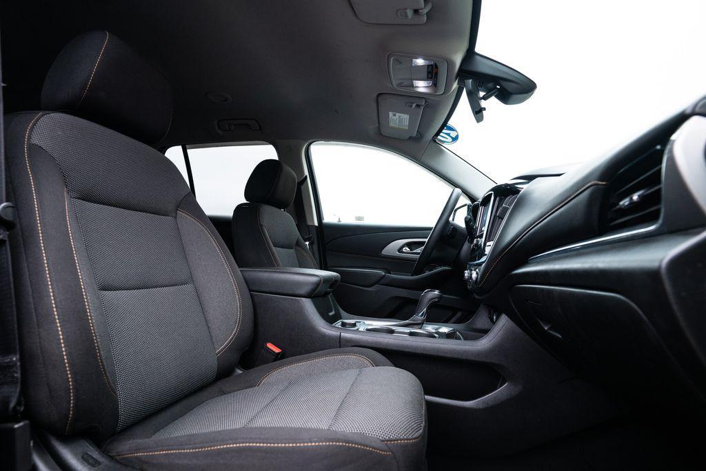 used 2020 Chevrolet Traverse car, priced at $17,988