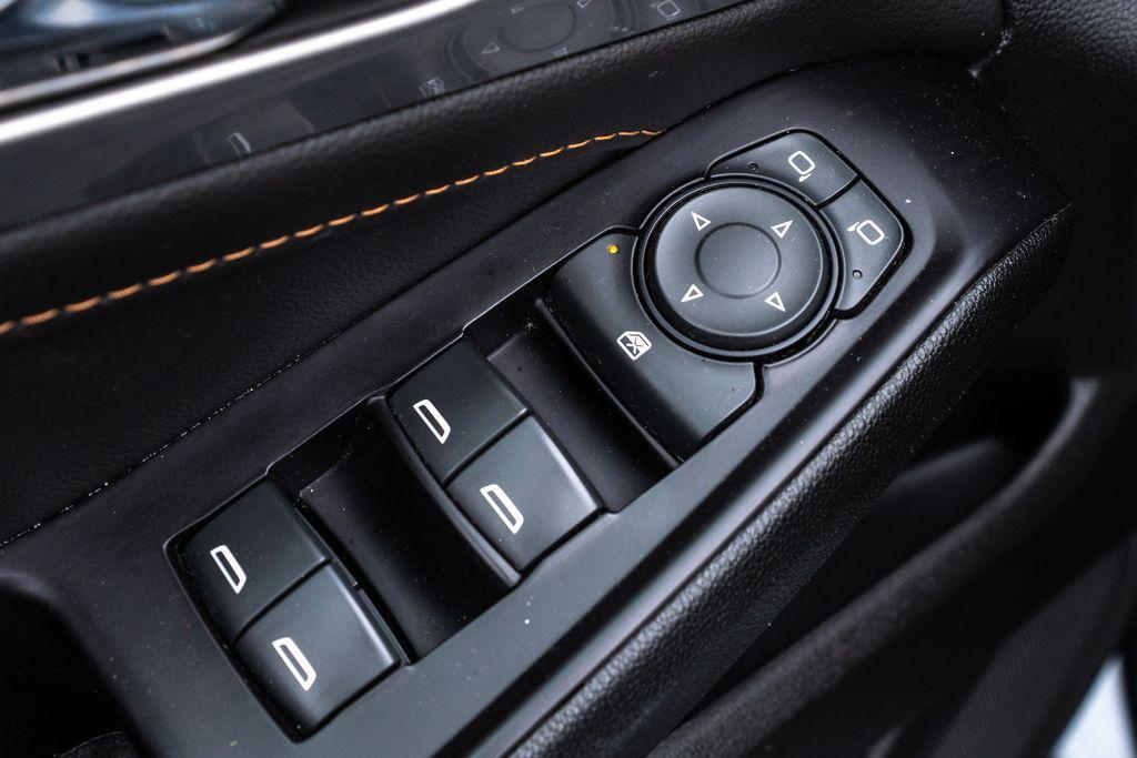 used 2020 Chevrolet Traverse car, priced at $17,988