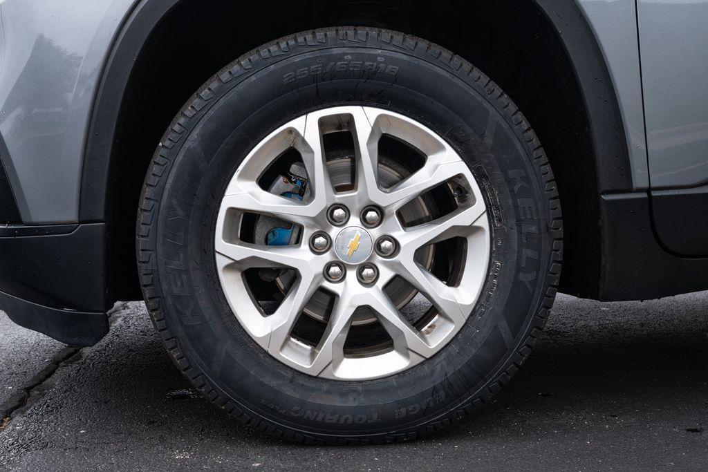 used 2020 Chevrolet Traverse car, priced at $17,988