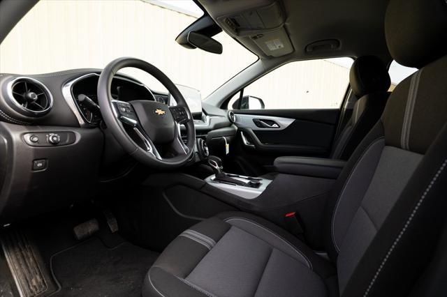 new 2025 Chevrolet Blazer car, priced at $37,886