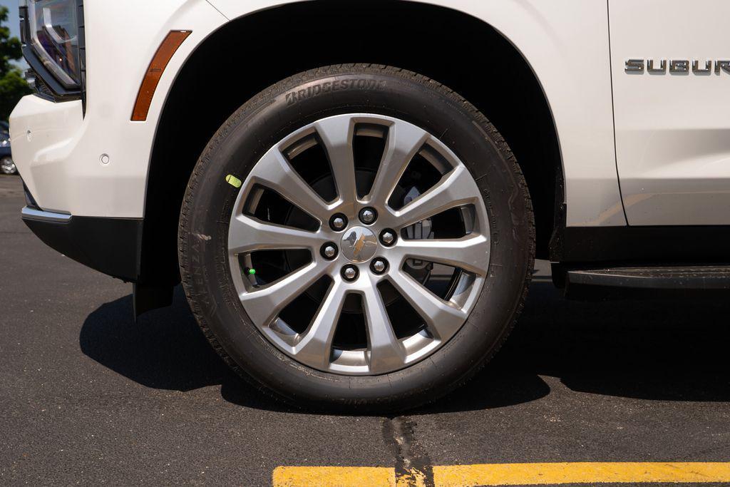 new 2025 Chevrolet Suburban car, priced at $82,898