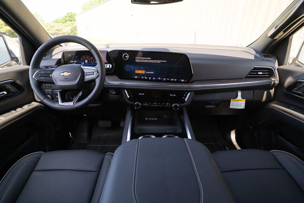 new 2025 Chevrolet Suburban car, priced at $82,898