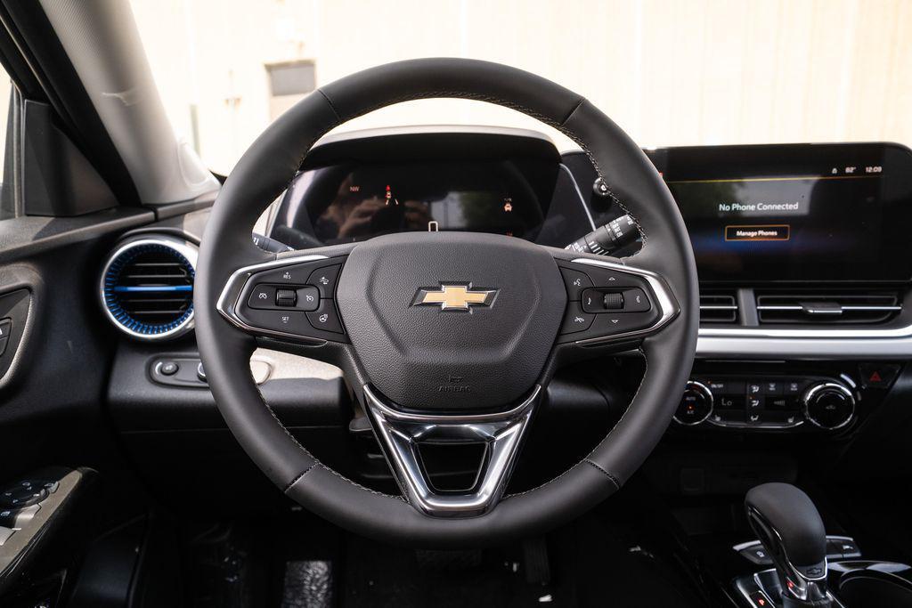 new 2025 Chevrolet Trax car, priced at $24,696
