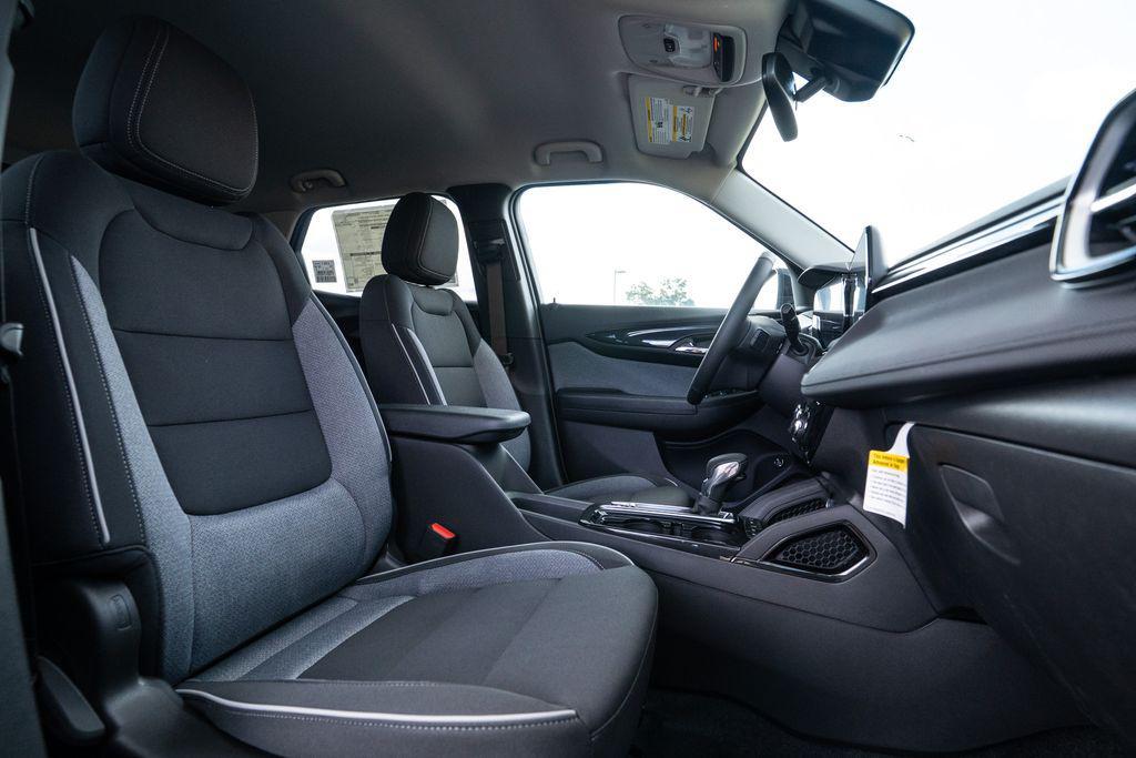 new 2026 Chevrolet TrailBlazer car, priced at $27,427