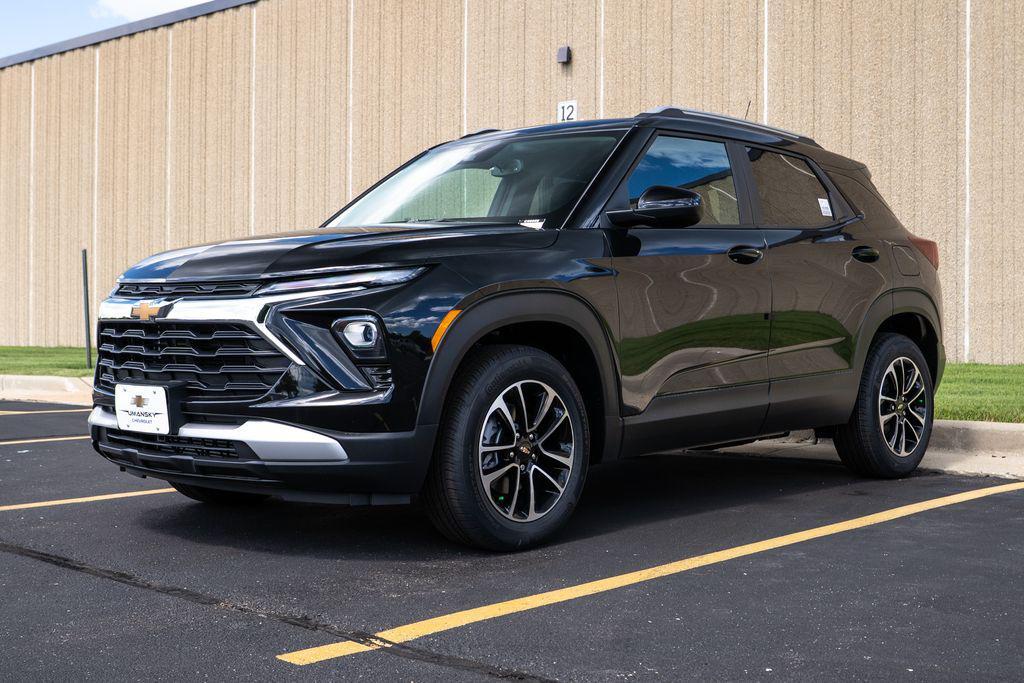 new 2026 Chevrolet TrailBlazer car, priced at $27,427