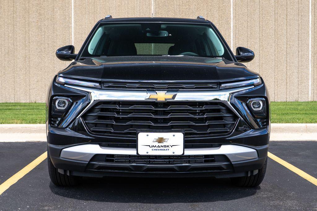 new 2026 Chevrolet TrailBlazer car, priced at $27,427
