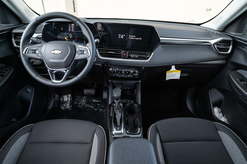 new 2026 Chevrolet TrailBlazer car, priced at $27,427
