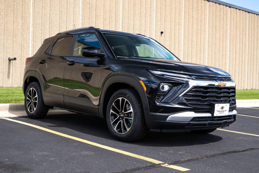 new 2026 Chevrolet TrailBlazer car, priced at $27,427