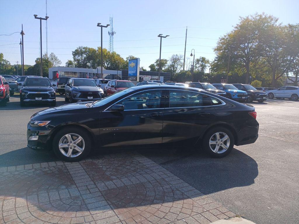 used 2021 Chevrolet Malibu car, priced at $19,592