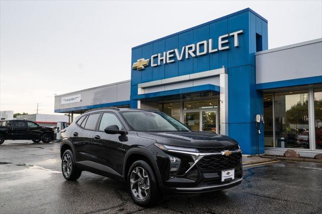 new 2025 Chevrolet Trax car, priced at $24,696