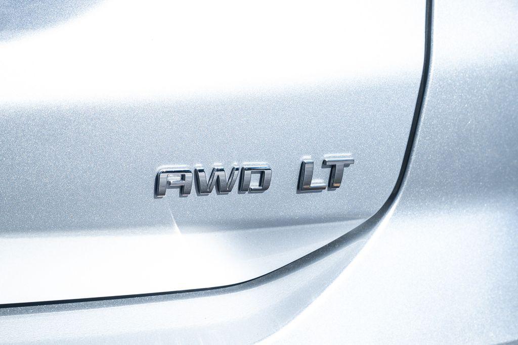 used 2022 Chevrolet Equinox car, priced at $23,864