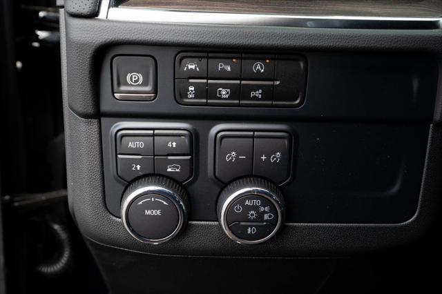 new 2025 Chevrolet Suburban car, priced at $82,833