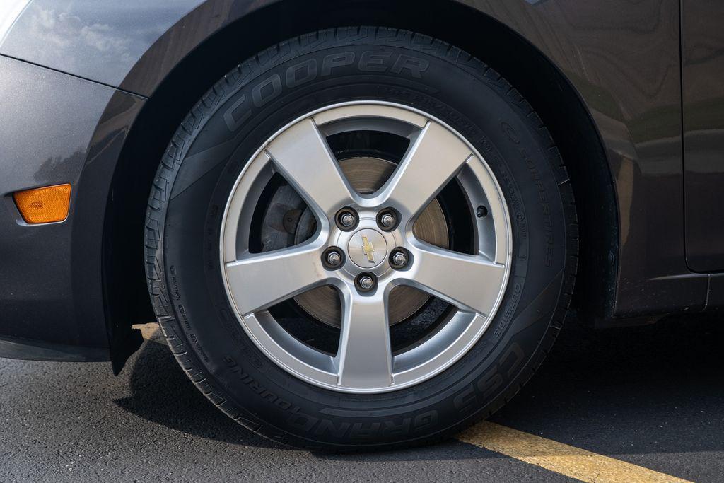 used 2015 Chevrolet Cruze car, priced at $8,445