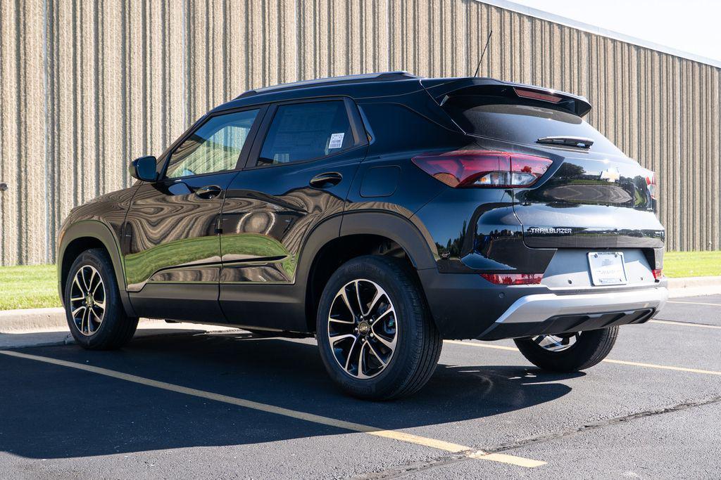 new 2026 Chevrolet TrailBlazer car, priced at $27,812