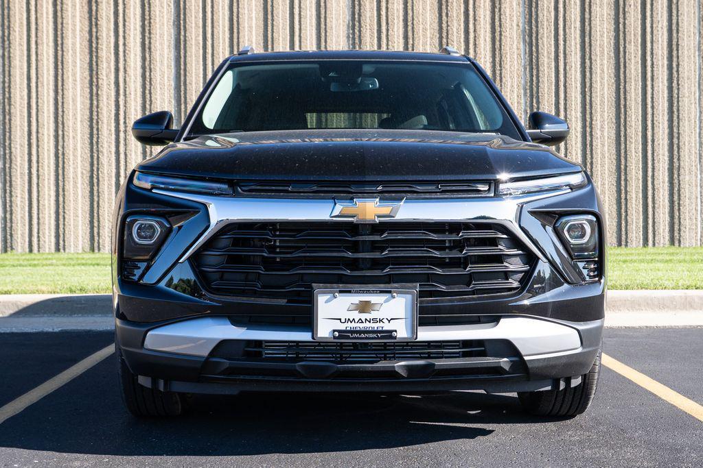 new 2026 Chevrolet TrailBlazer car, priced at $27,812