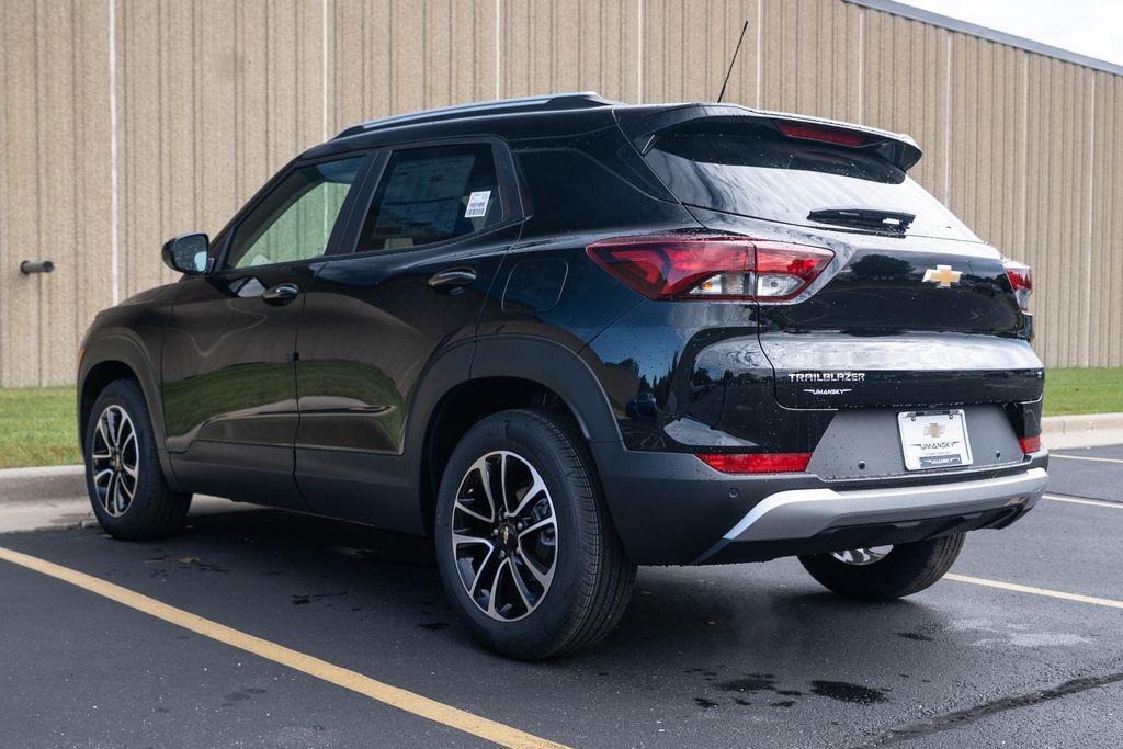 new 2026 Chevrolet TrailBlazer car, priced at $25,985
