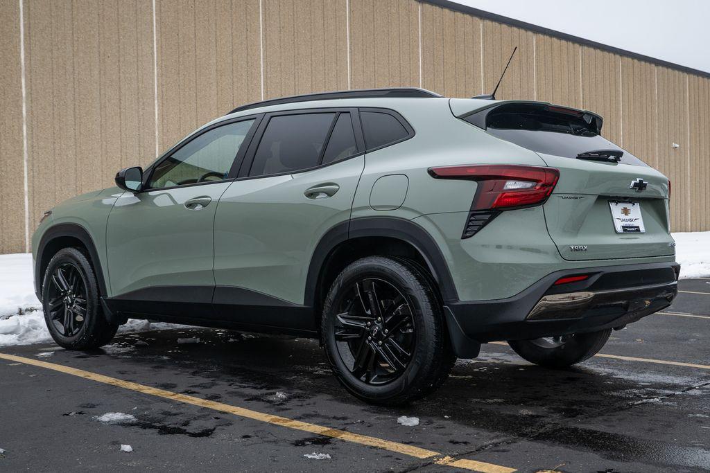 used 2025 Chevrolet Trax car, priced at $22,994