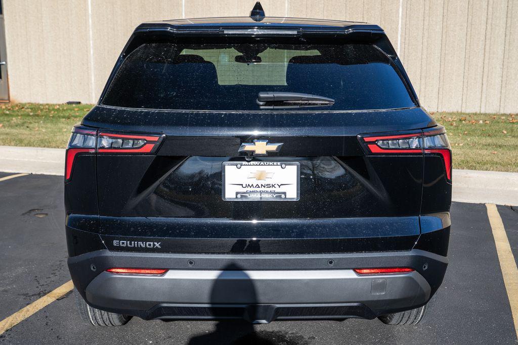 new 2026 Chevrolet Equinox car, priced at $27,295