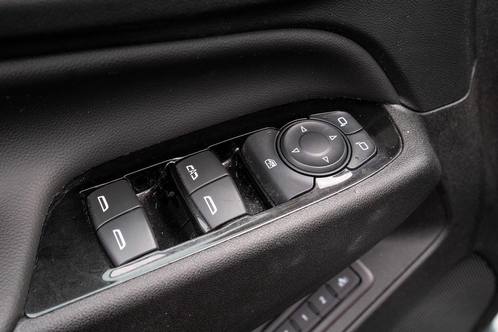 used 2022 Chevrolet Equinox car, priced at $23,988