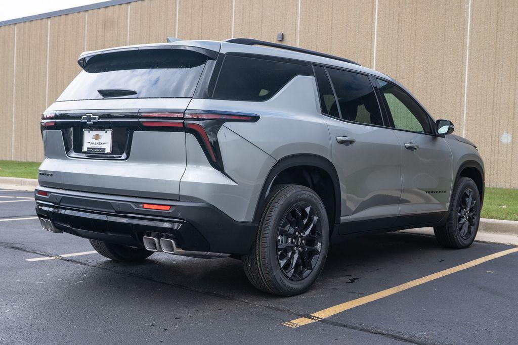 new 2026 Chevrolet Traverse car, priced at $42,993