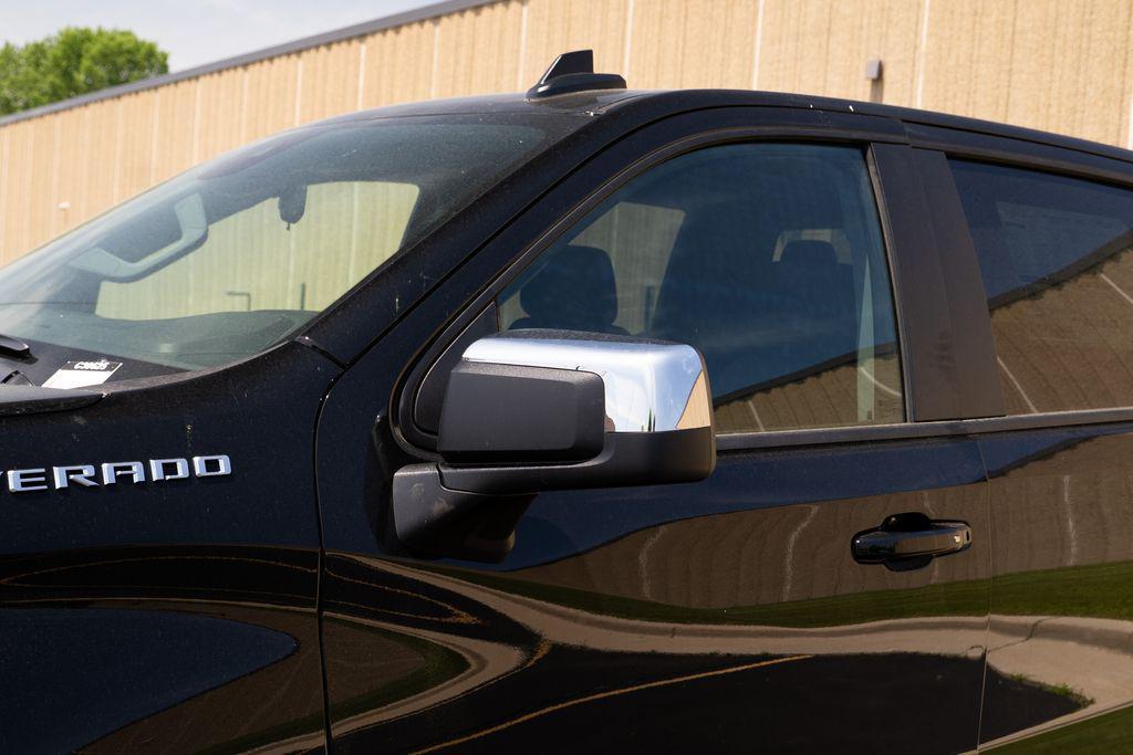 new 2025 Chevrolet Silverado 1500 car, priced at $48,697