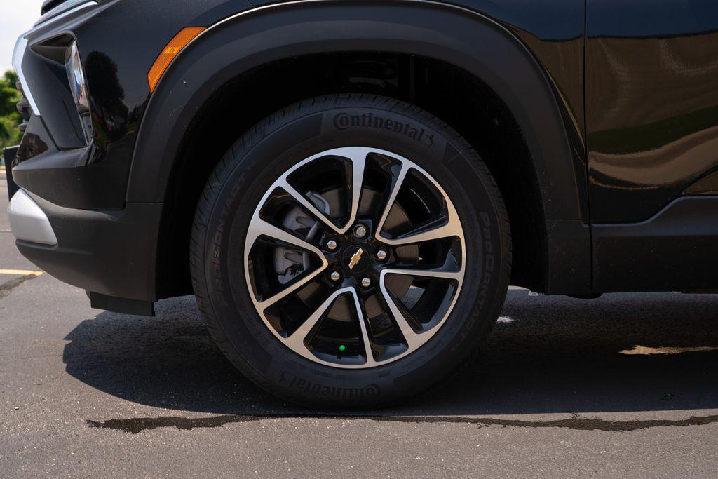 new 2026 Chevrolet TrailBlazer car, priced at $27,745