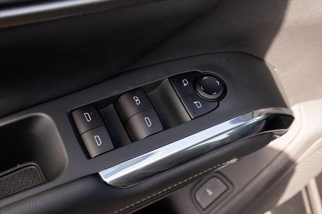 new 2025 Chevrolet Traverse car, priced at $43,907